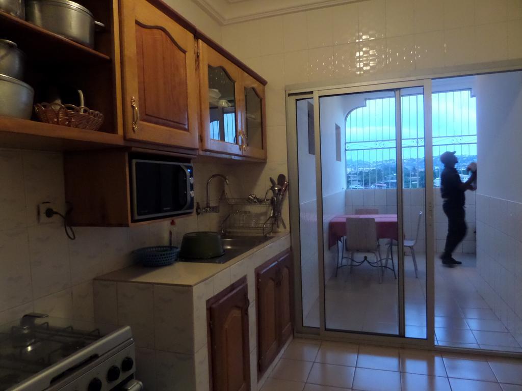 Toundalia Residence Yaoundé Quarto foto